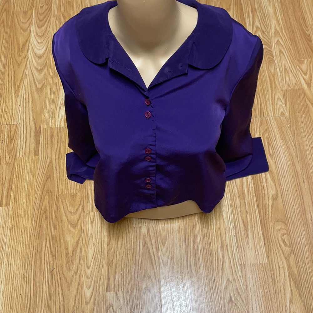 Willow Ridge Size Small beautiful deep purple
